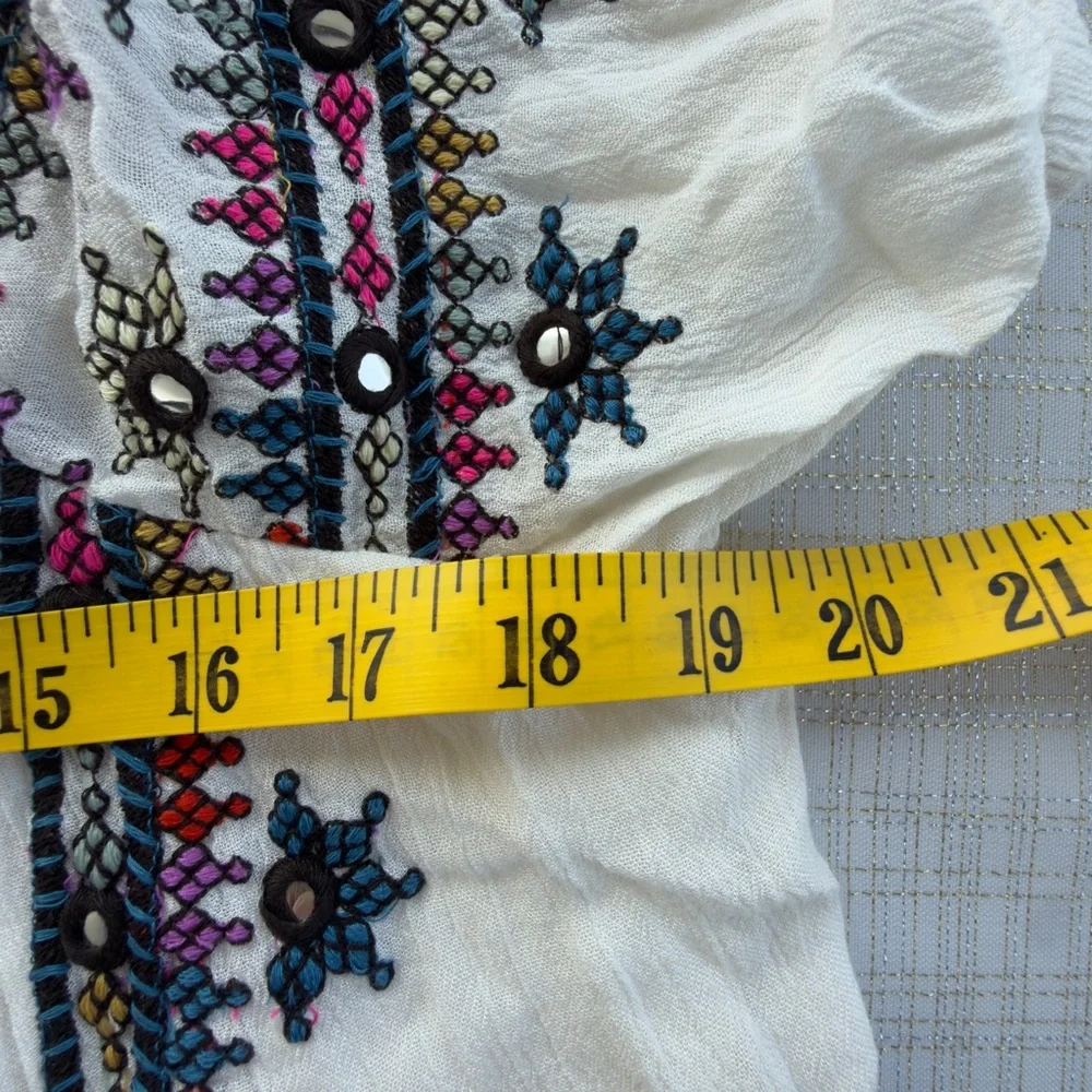 Free People Aurora Embroidered blouson top cropped boho - Picture 6 of 10